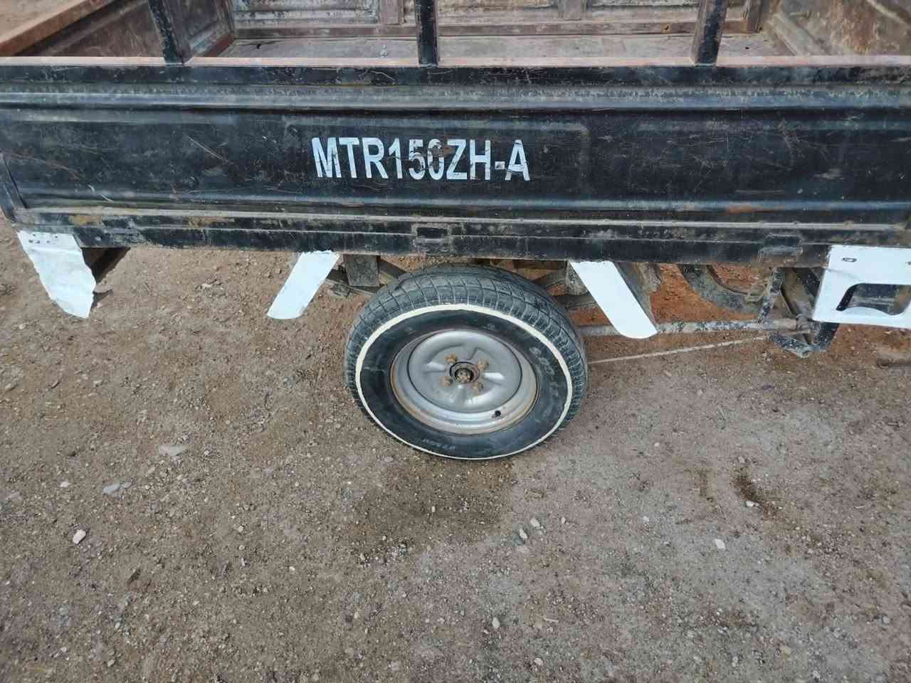 ستوته للبيع رقم ابيض موديل 13 
السعر 550 نهايته 
***********
