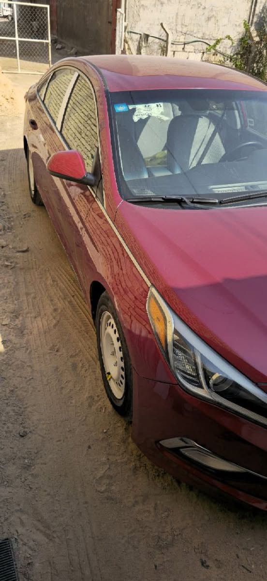 السلام عليكم سوناتا موديل 2016
لون مميز ماروني رقم بغداد انكليزي بأسمي 
حادثة موضح بالسونار بدون دواخل جاملغ جهة السائق امامي وبنيد حادث امريكا باب الصدر حادث العراق 
مكينة كير حدادية تخم تاير تخم ويل دوشمة عامة كاعية كشنات جنطة السيارة جاهزة من كلشي 3انظمة قيادة سبورت نورمل ايكو شاشة تحكمات ستيرن تحكم بالمري كامرة كهربائيات كاملة وتعرفون بقية مواصفات السوناتا سيارة جاهزة ونظيفة السعر 118 قفل من الاخير مين ما تجي على الرأس بس السعر نهائي المكان كربلاء طويريج الحولي جسر حي الصناعي الجديد ***********
م . ذاكر كل التفاصيل والرقم بي واتساب

ملاحضه مكلف بالنشر
