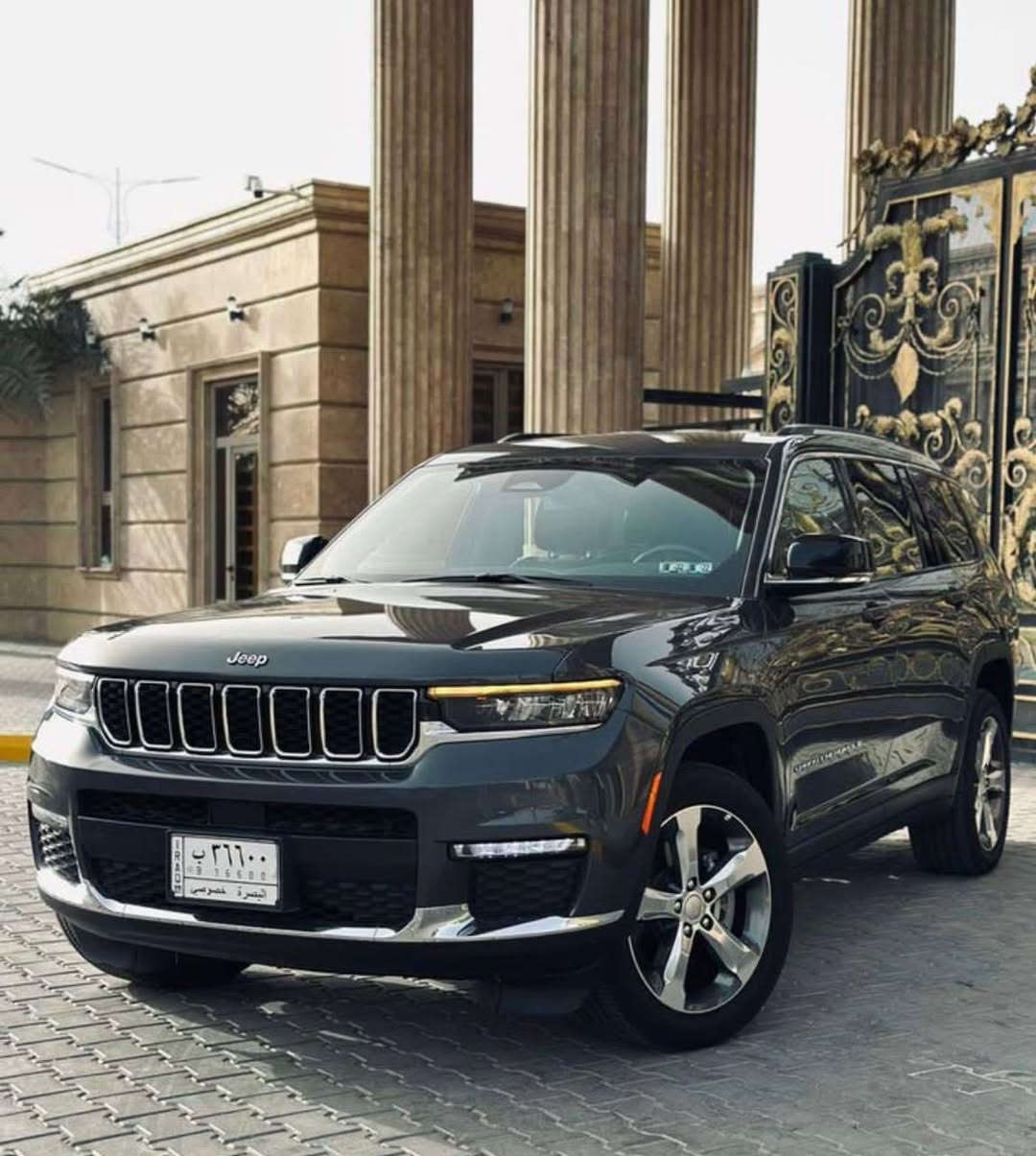 🚗 للبيع – Jeep Grand Cherokee L 2021
7 راكب | 3.6 بنزين | ممشى 64 ألف كم

✔️ بدون صبغ
✔️ وارد أمريكا تقرير غرق
✔️ شاشة + كشنات جلد  VIP+ كاميرا خلفية+ حساسات+رادار امامي ورادار جانبي ومانع تصادم انامي وخلفي+ تحديد مسار

✔️بيها ضربة بالباب ونازله شويه عالدوسه والضربة ما مصلحة
✔️مغلفة PPF بالكامل
✔️ سيارة عائلية جاهزة

💸السعر 28,000$ قابل للتفاوض بعد المعاينة

📍 البصرة
📩 للجادين فقط – اتصال أو واتساب
***********
