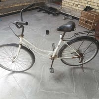 بايسكل بناتي الحجم 26 السعر 60قفل الشراي يخابر 07770823489