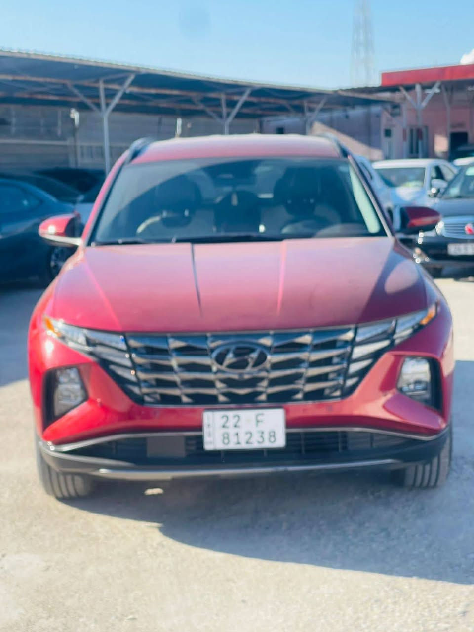 مكلف بالنشر للتفاصيل اتصل صاحب السيارة رقم ***********
هونداي توسان 2022 وارد امريكي 
3 قطع صبغ بدون دواخل او رباك بجم كبس موصفات فول بدون بنراما كشن تدفية  بصمة كامرة دوارة شاسة رادار  رقم سنوية جديد مكان سيارة موصل تحويل مباشر  السعر 195 وبيها مجال موصل, نينوى
