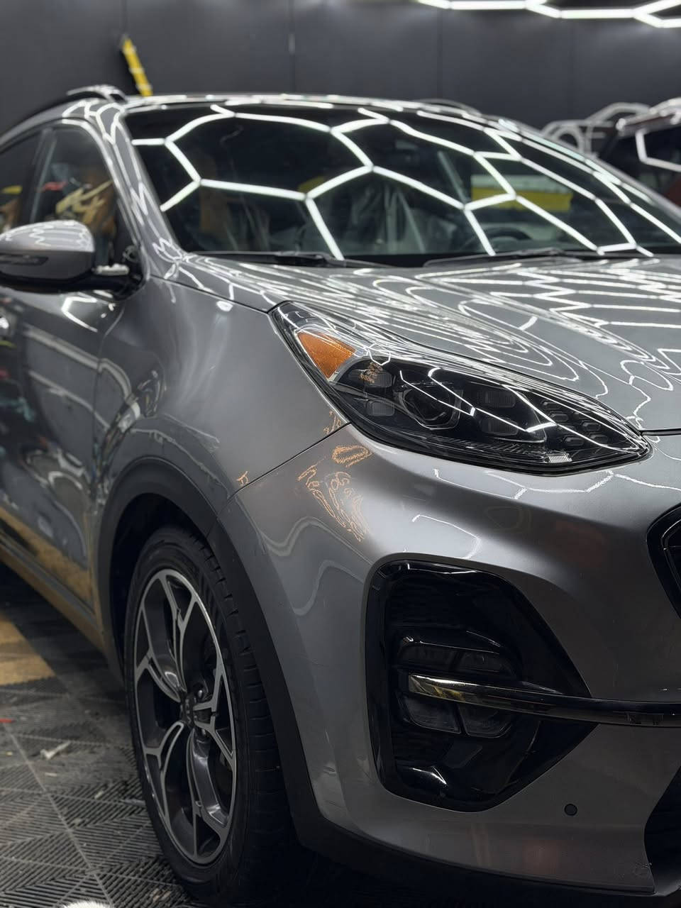 السلام عليكم
سبورتج 2021 وارد امريكي 
فول مواصفات 
اعلى فئه بمواصفات السبورتج 
كفاله عامه عدا بنيد صبغ
رقم بغداد 
السعر 190 وبيهه مجال 
***********
