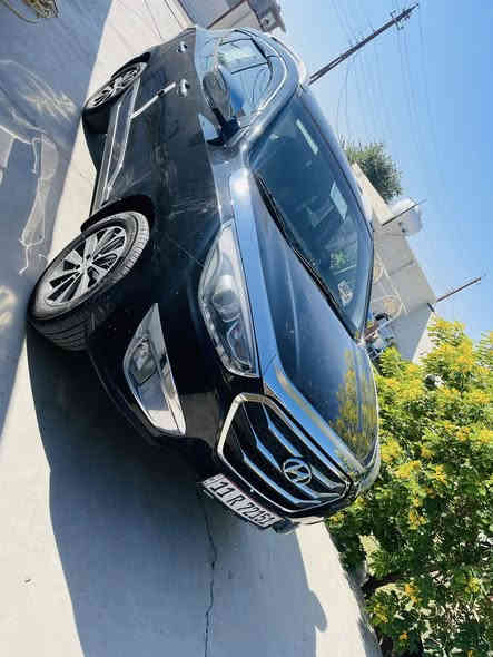 السلام عليكم 
توسان 2014 خليجي رقم بغداد بأسمي
 مكفوله بدون صبغ بدون تبديل بدون فتح
كير محرك مكفولات 
ماشيه 108 
مكان السياره بغداد التاجيات 

السعر 148 

***********
