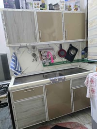 كاونتر متر و60  للبيع. 150 وبيه مجال 07726555405