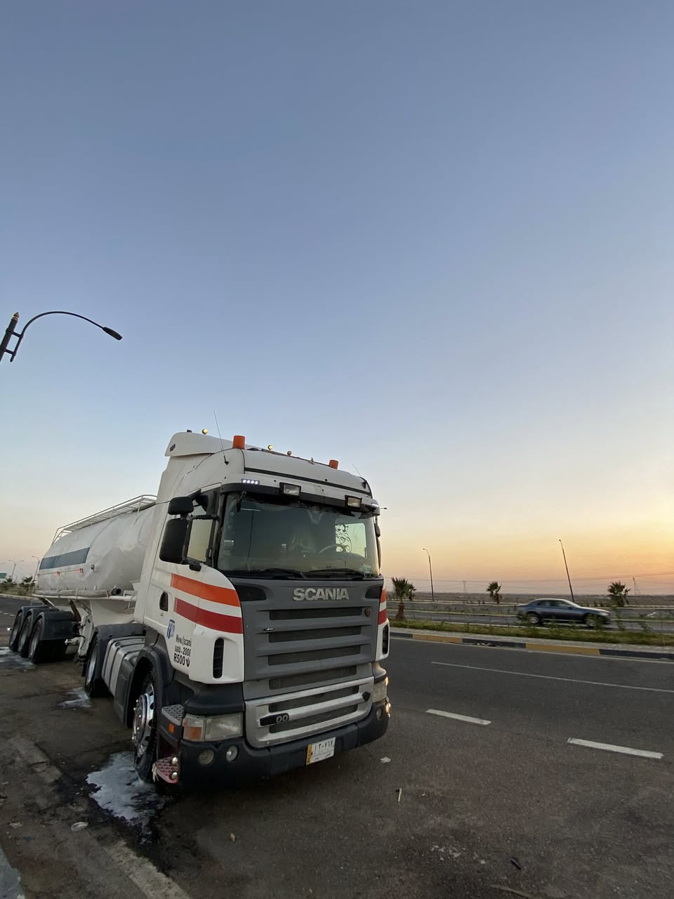 سلام عليكم
سياره2005مربوطه سايلو مكينه 8كير تعليك 
البطل يحمل 38و37وخير من الله ضاغطه ودويز
تفريغه 35دقيقه تفريغ خلفي 
ارقام وسنويه توني مجددهن
باقي تفاصيل على الهاتف 
***********
