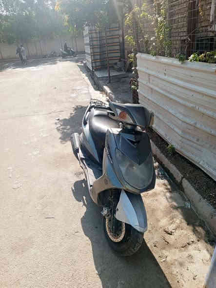 سلام عليكم دراجه سكنس البيع نوزل مكاني الشعله 
الدراجه خير من الله إدراجه أبدل بيها بوشه وبستم 
السعر 475وبيها مجال 
***********
