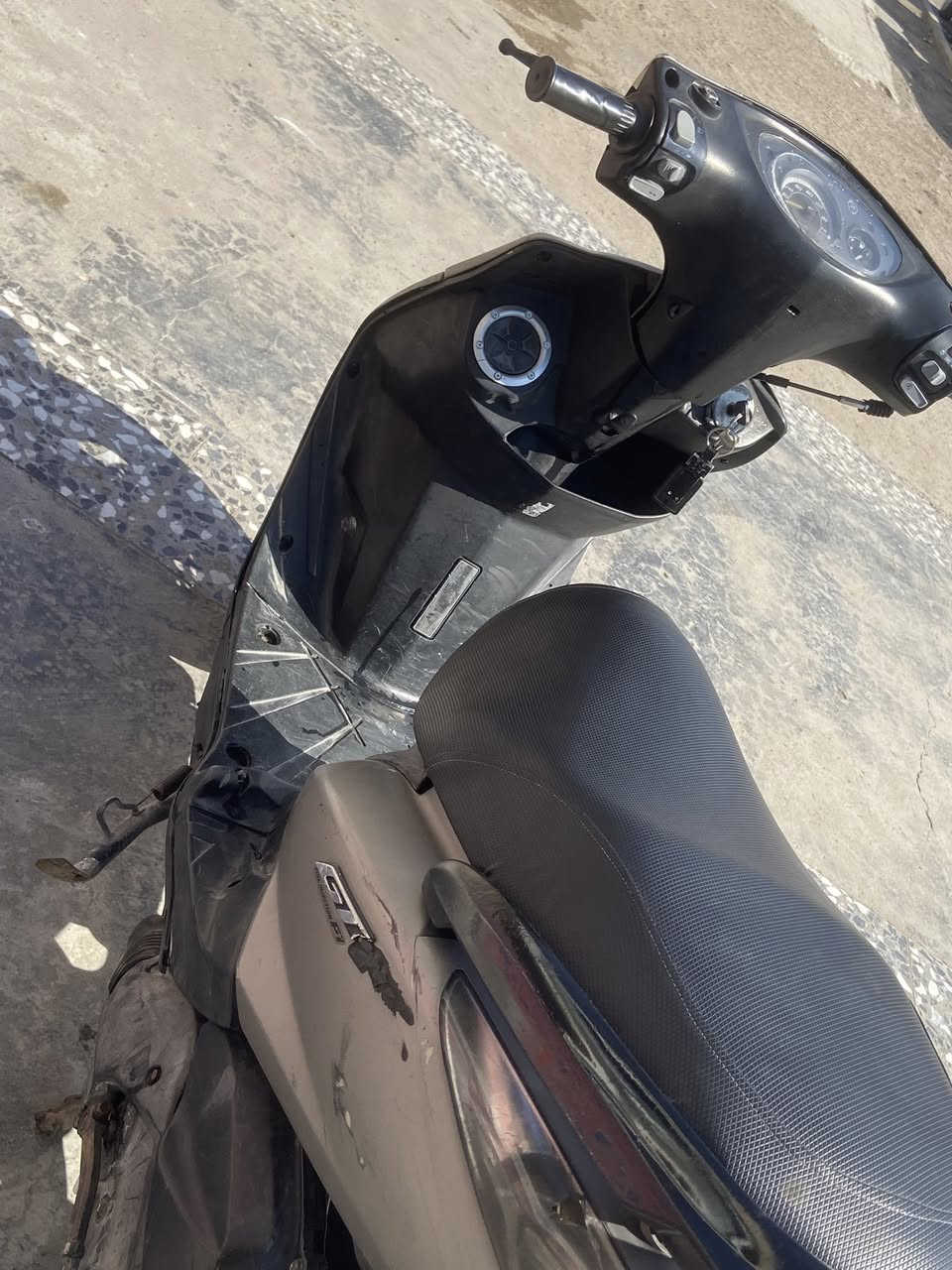 السلام عليكم دراجه ماكس ثعلب 👻140دراجه كله ختم واحد نكره سلف كهربائيات كله شغاله ربع متصرف عليه العنوان بغداد الجديدة السعر ٥٥٠ وبيه مجال بسيط تواصل خاص ار ع  ***********
