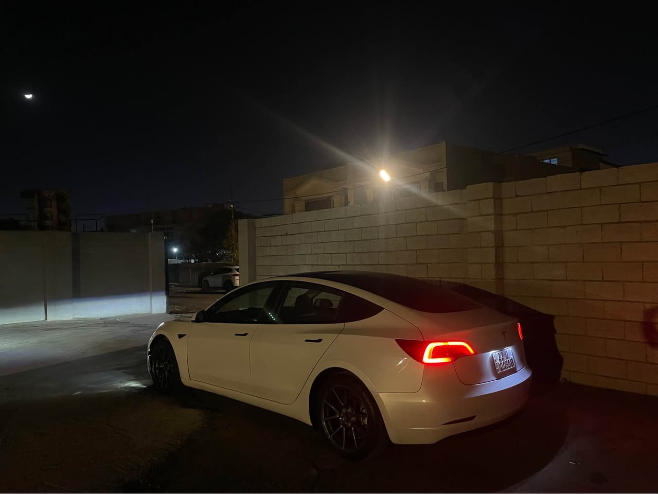 تیسلا مۆدیل ٣ ٢٠٢٣ دەبل ماتۆر لۆنگ رەینج
ئۆنلان 
شەحن ٣٢ ئەمپیری بیلادی  لەگەل دایە
بەنسبەت لیدرارنی ٢ شوینی تەعدیلە  و بی ژۆری و بی ارباگ ماباقی گیانی هەموو بە شەرت
کارەبای هەموو بە شەرت
تانها ١٩ هەزار مایل  رۆشتیە
کەمیک مەجالی تیدایە

تيسلا ٣ ٢٠٢٣ دبل متور لونك رةينج
السيارة بيها ئونلاين
معاها شحن ٣٢ امبير بلادي الشركة
بنسبة الضرر بيها مكانين تعديل فقط مابي دواخل و ايرباك ما طاكت سليم
الكهربائي بشرط 
١٩ الف مايل ماشي فقط
والسعر شوي بيها مجال أربيل, العراق


**إذا كنت صاحب هذا الإعلان وتريد حذفه لأي سبب، رجاءا أرسل رسالة إلى الدعم الفني**