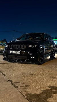 للبيع جيب كراند شيروكي SRT موديل  : 2021 وكالة هارلم  السيارة بحالة ال...