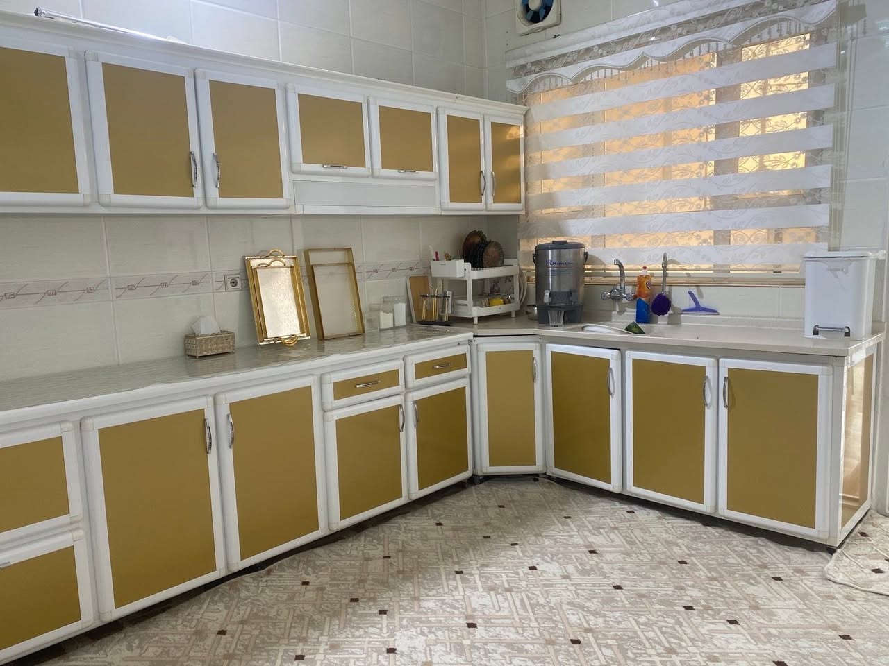 بيع مستعجل كاونتر فول فول نظافه المنيوم درجه اوله بشرط ٦ امتار. واكثر مكان كلك خبات طريق موصل اربيل سعر ٥٥٠ الشراي يتفضل خاص


**إذا كنت صاحب هذا الإعلان وتريد حذفه لأي سبب، رجاءا أرسل رسالة إلى الدعم الفني**