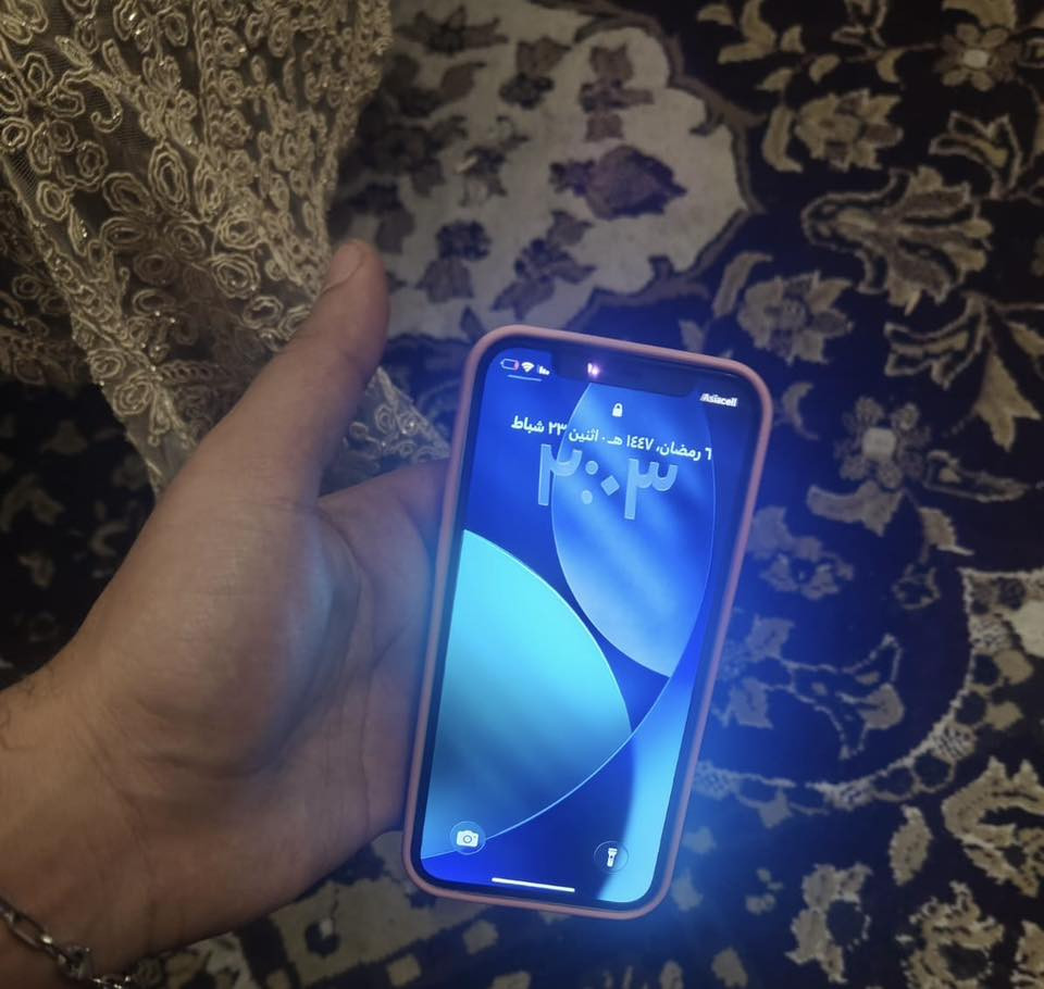 ١٢عادي جهاز مكفول من البرغي الواحد جديد بل جيس بطاريه ٩٣وتر بروف ذاكره ١٢٨سعره ٣٠٠وبي مجال بغداد حي الجهاد ***********
