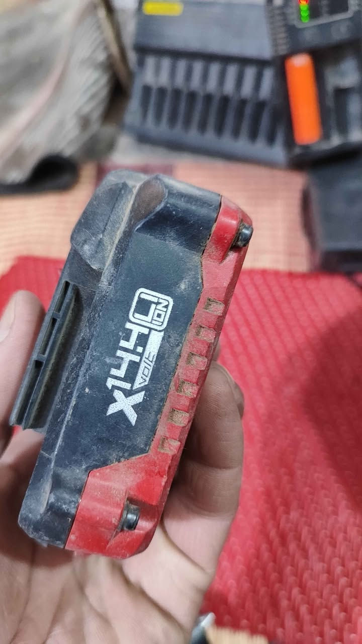 بطاريه باركسايد حجم 14.4فولط للبيع فحم سعرها 5الاف بغداد, العراق


**إذا كنت صاحب هذا الإعلان وتريد حذفه لأي سبب، رجاءا أرسل رسالة إلى الدعم الفني**