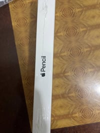 قلم ايباد اصلي. جديد ممفتوح  اكتبلي سعر. يناسبه ويناسبك وبلعافيه 07724...