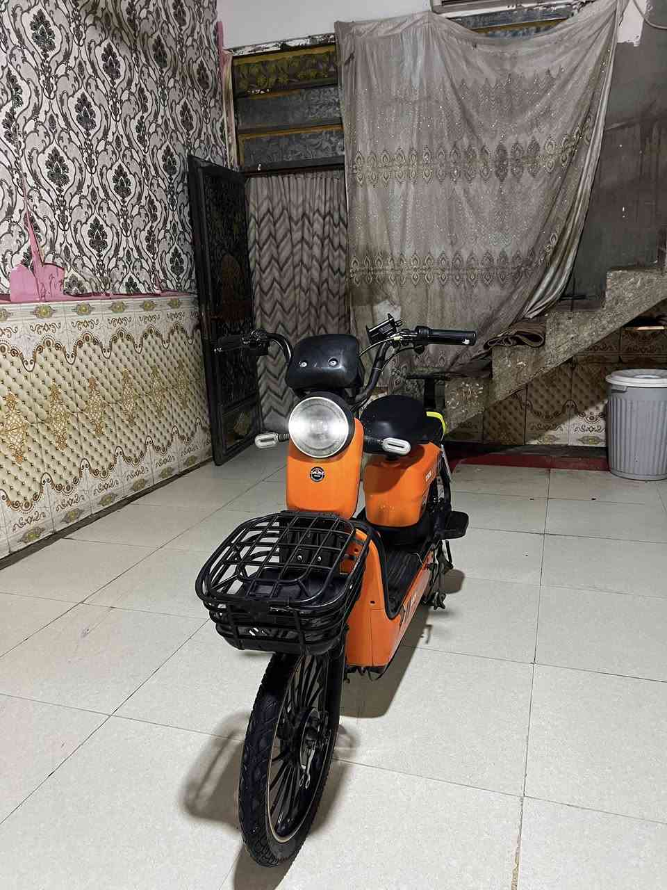 السلام عليكم دراجه للبيع دراجه نضيفه بطاريات جدد 
السعر 250وبيه مجال العنوان العشار تميميه 
الرقم ***********

