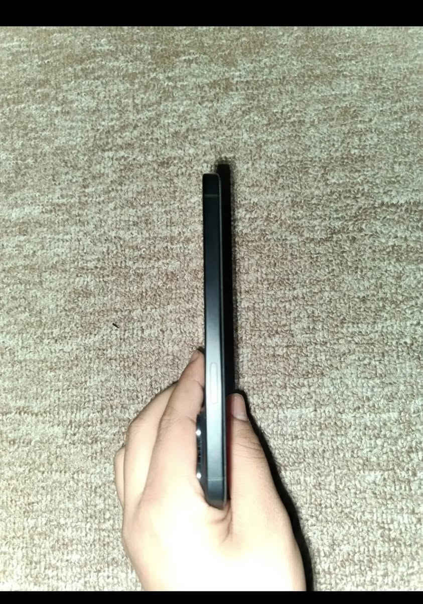 اسلام عليكم للبيع ايفون 15برو ماكس ذاكره256شرق اوسط بطاريه 97 المبايل شخطه مابيه كارتونته وياه وشاحنه أصليه 60Wسعره واحد او١٠٠وبيه مجال بسيط رقمي *********** مكاني كربلاء قضاء طويريج حي الجمعيه
