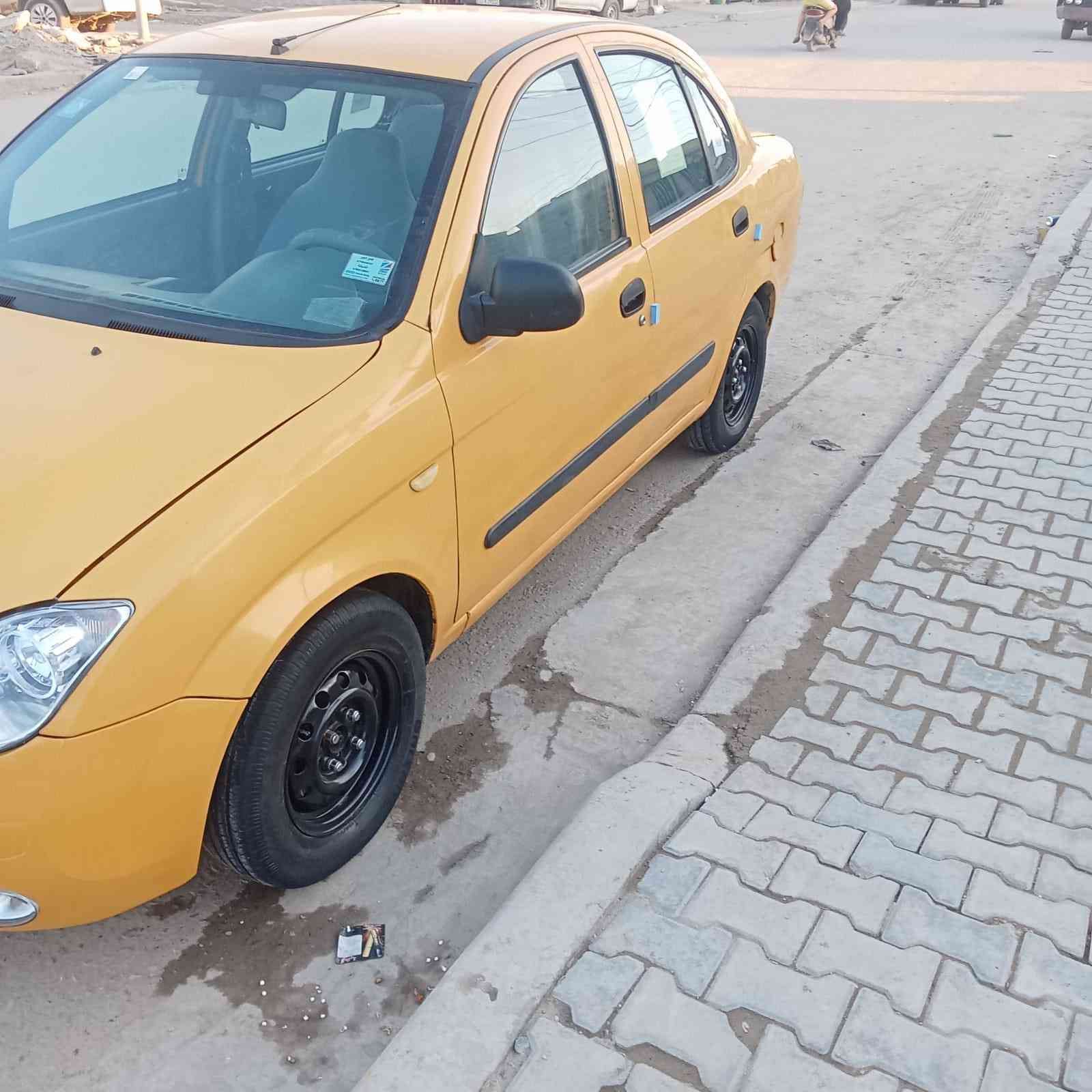 السلام عليكم.    مكلف بالنشر 
طيبه 2015 السياره مكفوله وجاهزه مابيها اي نواقص  
كير مكينه صدر تبريد كله جاهز    مكان بغداد الامين 
السعر 37 بيها مجال     للاستفسار ‭٠٧٧٣ ٣٤٨ ١٨٧٥‬
