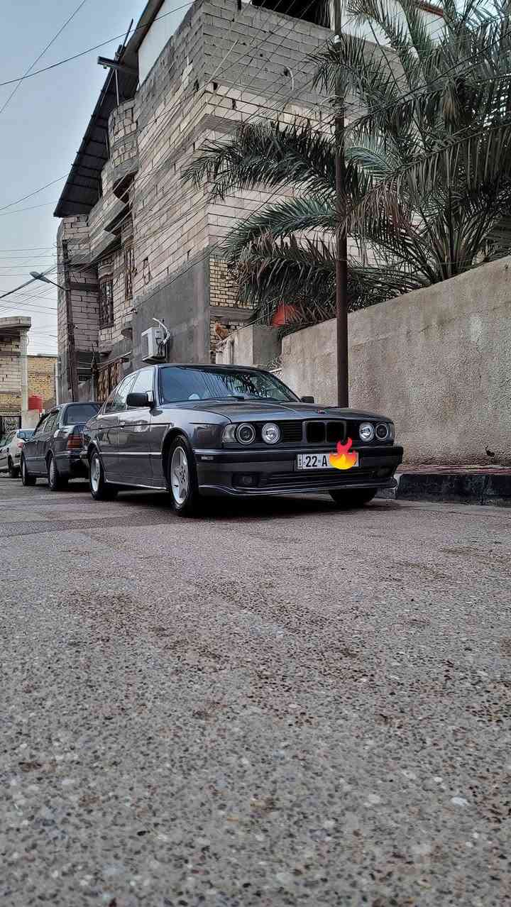 BMW525 مسكر عدل كير عادي  مكان السياره البصره الجنينه للبيع او المراوس حسب القناعه سياره نضيفه وجاهزه تبريد ثلج كهربائيات شغاله قماره وتكم وستيرن مدوشمات كنتاره ارضيه جلد دمام بلصندوك  السعر 48 بيه مجال بسيط رقمه اربيل للتواصل اتصال او واتس اب ***********
