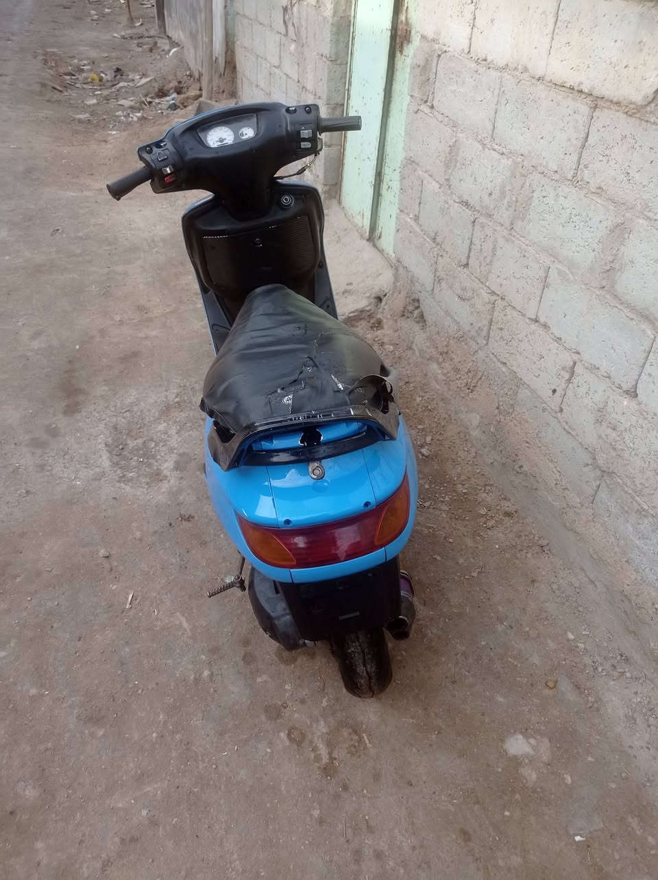 دراجه فراشه البيع السعر350  المكان شاميه الرقم ***********
