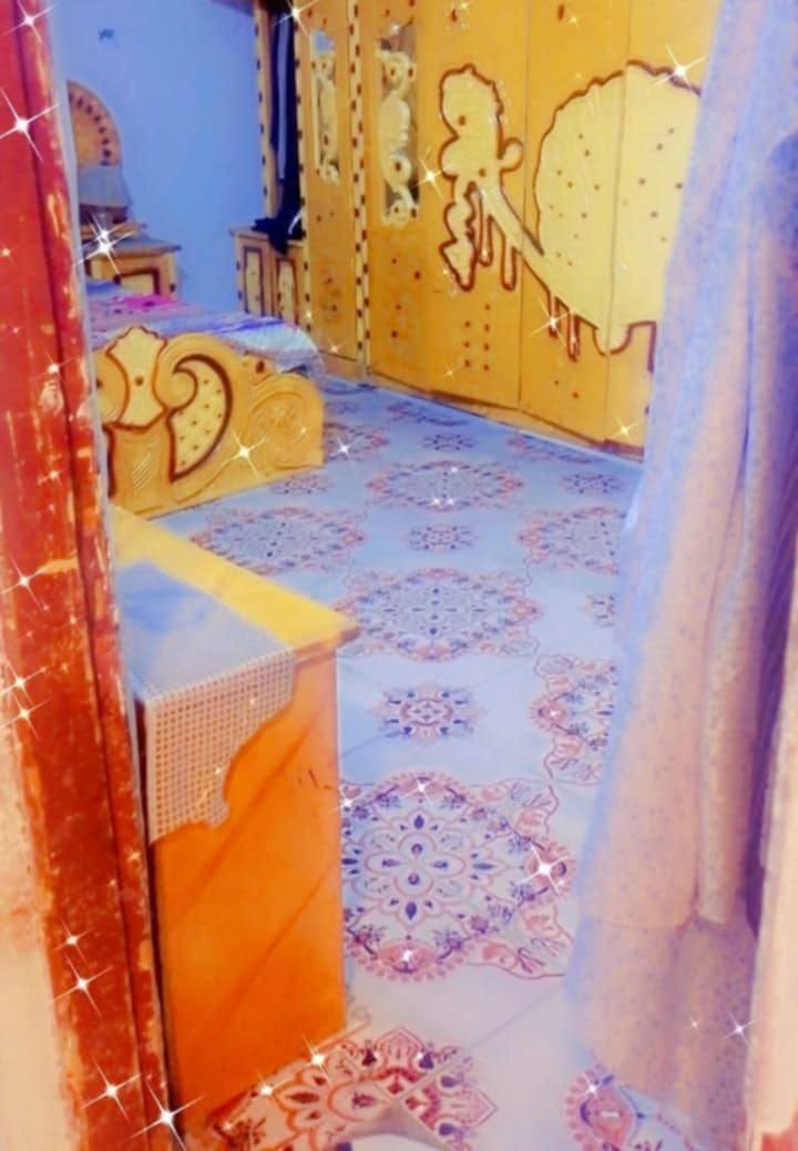 بيت زراعي للبيع 90 متر
مكانه سديناويه قرب مدرسة صفي الدين بناءه بلوك والسكف عكاده 
سعره 33 وبي مجال قليل


**إذا كنت صاحب هذا الإعلان وتريد حذفه لأي سبب، رجاءا أرسل رسالة إلى الدعم الفني**