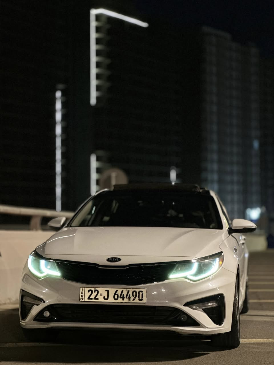 سلام عليكم اوبتما 2019 فئة S
ماشيه 97 M
مواصفاتها معروفه 
بانورما 
كشنات جلد 
كرسي سايق كهرباء 
شاشه جبيرة 
سستم صوت 
رادار حساسات 
كامرة خلفية 
حادث امريكا جاملغ خلفي صبغ 
وبلعراق انطخت الباب مال سايق ولجاملغ بدلتهن مال كصه حاويه بدون صبغ بدون ايرباكات بدون شاصي بدون لغد
السعر153 وبيها مجال 
 عنوان السياره بغداد 
هـ***********
