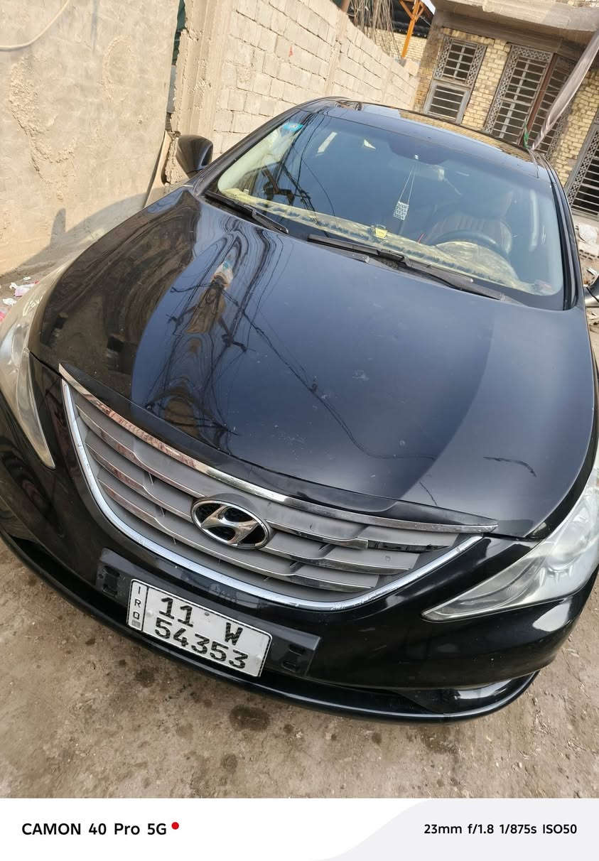 سوناتا مديل ١٢
واحد 1على 1فول 
بانوراما 
بصمه 
حساس خلفي أمامي 
مكينه دوش 
تبريد تتفئ
حداديه ادامه كامله أمامي خلفي جديد
مكينه بل جيس 
بسمي هزه جديده
مكانه بابل 
سعره ١٠٠
***********
