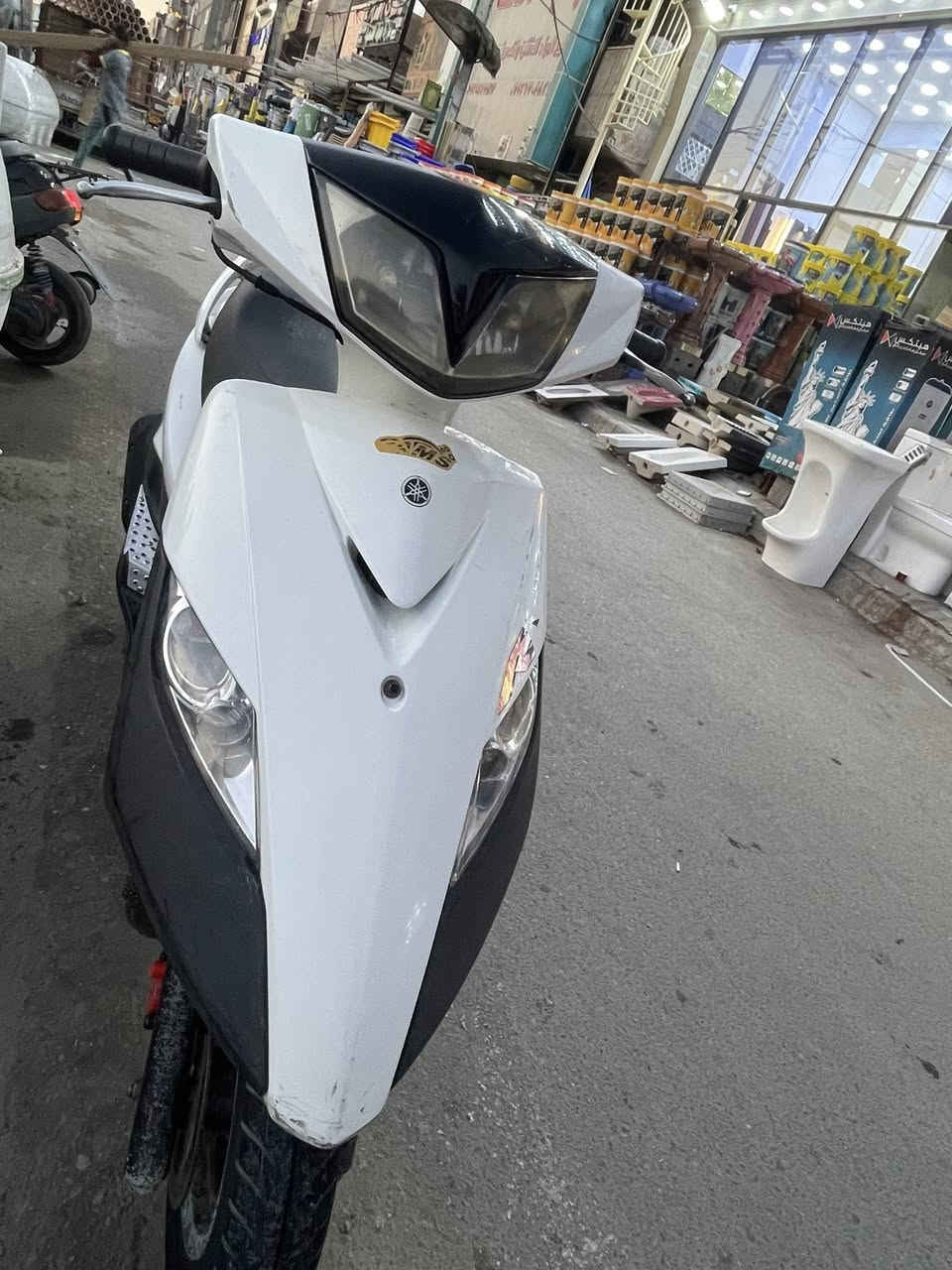 دراجه ثعلب لبيع دراجه فول مكينه ما مفتووحه السعر ٦٠٠وبيها مجال الصدر ***********
