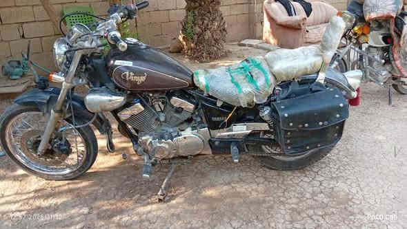 سلام عليكم دراجه هارلي 250 cc مراوس حسب القناعه الدراجه مكفول كير ؤمكينه شرط 1/2/3/ بطناش اوراق 5 بوجهك تترقم  شعندك مراوس نزل  ***********
