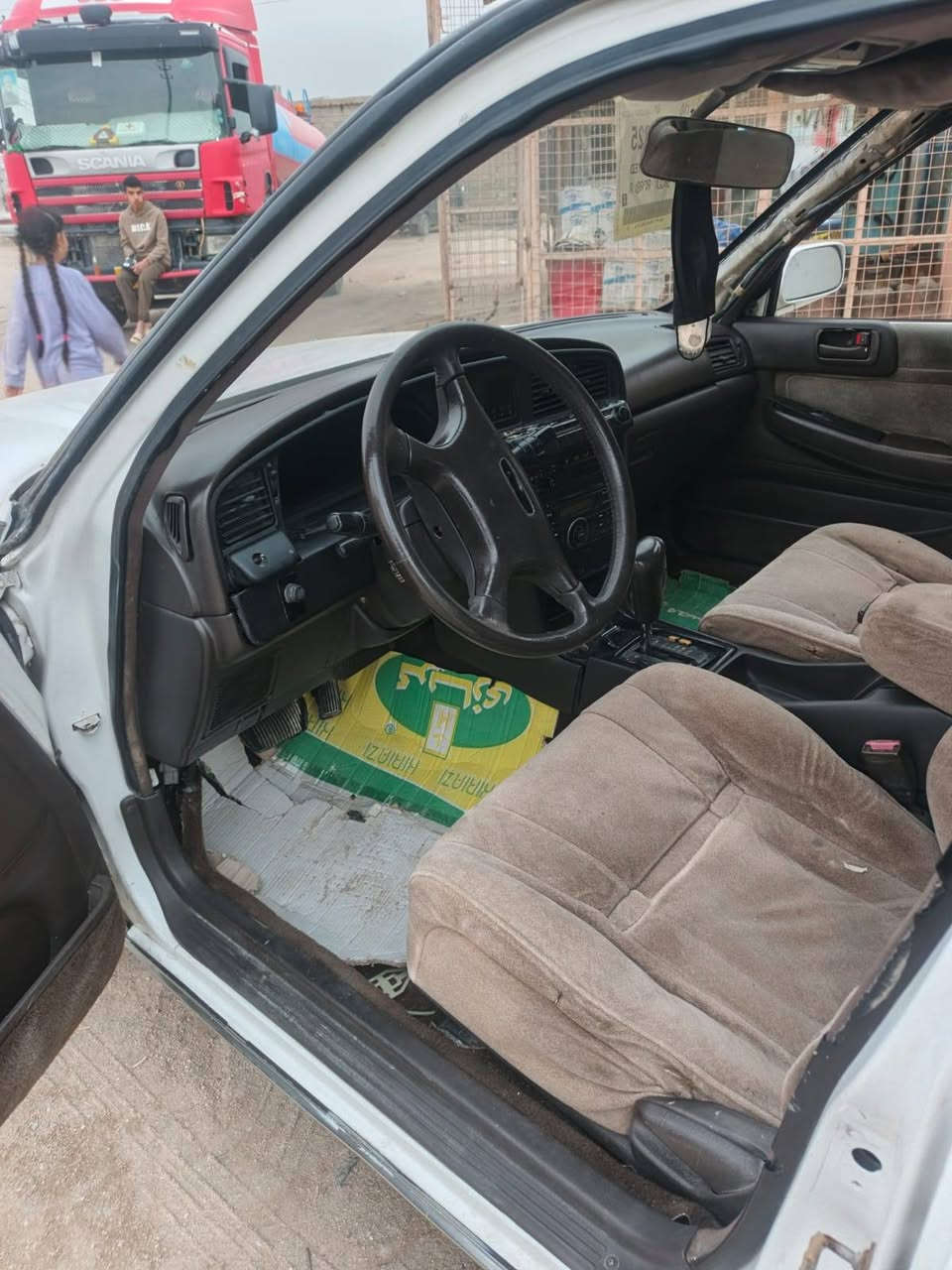 السلام عليكم  سياره كرسته کصيف بسمي دكفوله كفاله عامه رقم بصيره مشروع وطني باسمي رقم الهاتف  *********** مكانه في البصره
