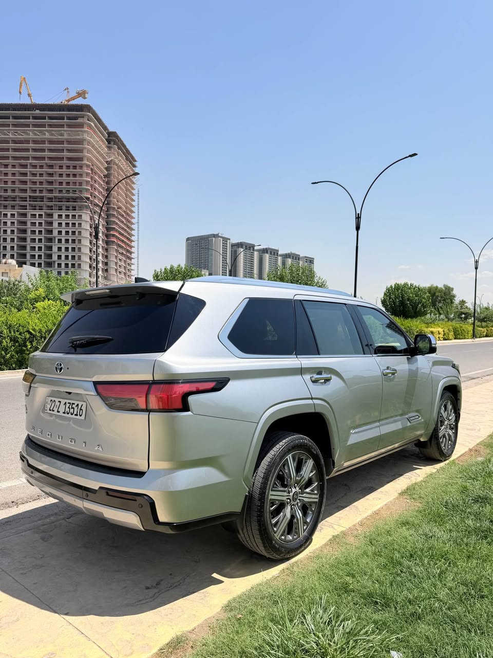 2023 Toyota Sequoia
 Capstone 

سيارة رقم شمالي 

عدد السلندرات ؛ 6 سلندر
حجم المحرك ؛ 3.4L
القدرة الحصانية ؛ 437hp
توربو ؛ 2
نظام الدفع ؛ مع نظام رفع 4x4
فتحة السقف بانوراما
نوع الفرش ؛ جلد - كهربائي 
وسادات هوائية ؛ 8 
كاميرا +  شاشة 
رادار 
حساسات

قياس الإطارات ؛ 22 إنچ
 

***********

تويوتا سيكويا ٢٠٢٣ - toyota sequoia capstone 2023
قەپات مواسەفات
٦ پستن هایبرێد
بێ بۆیاغ 
سقف پانۆراما
شغال
کوشین جلد و هیتەر سارد و گەرم
کوشین کارەبا 
کوشین VIP
تەنها ئێرباگی سوکان سیستەم
کامێرا ٣٦٠ پلە
نرخ 62500$
***********
———————— أربيل, العراق
