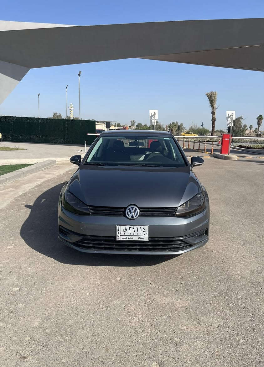 كولف 2019 محرك 1.4 تيربو 
سيارة ماشية 57 الف مايل
مكينة كير مكفولات تبريد ثلج 
حادثها طخات مال امريكا ونصبغن ابيع ٥ قطع بدون شاصي او لغد بجم سليم
سيرفس طافي سيارة مصروف عليها ومرتبه 
نقص فقط صدر امامي تعبان ٧٠٪؜ 
وسعرها جدا مناسب 114 ورقة 
وهذا رقمي مكاني بغداد حي العامل 
***********

