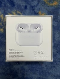 ايربود برو  اصليه بعدها جديده استعمال صفر مجرد فاتح كارتونها  ، مكاني ...