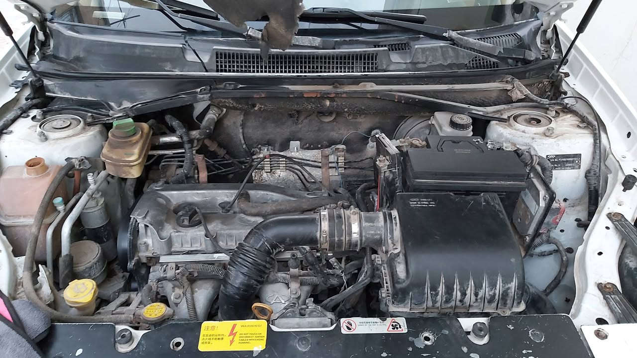 السلام عليكم تيگو للبيع موديل 2013 گير كهربائي مكفولة كفالة عامة من الصبغ والضربة بية بارد گد شبر فقط ب الجاملغ جهة السايق تبريد شغال ثلج وتدفئة المقاعد شغالة رقم قادسية السنوية ساقطة مالكها موجود شرط المداور السعر 50 وبية مجال للشراي 
العنوان : الكوفة 
رقم الهاتف : ***********
