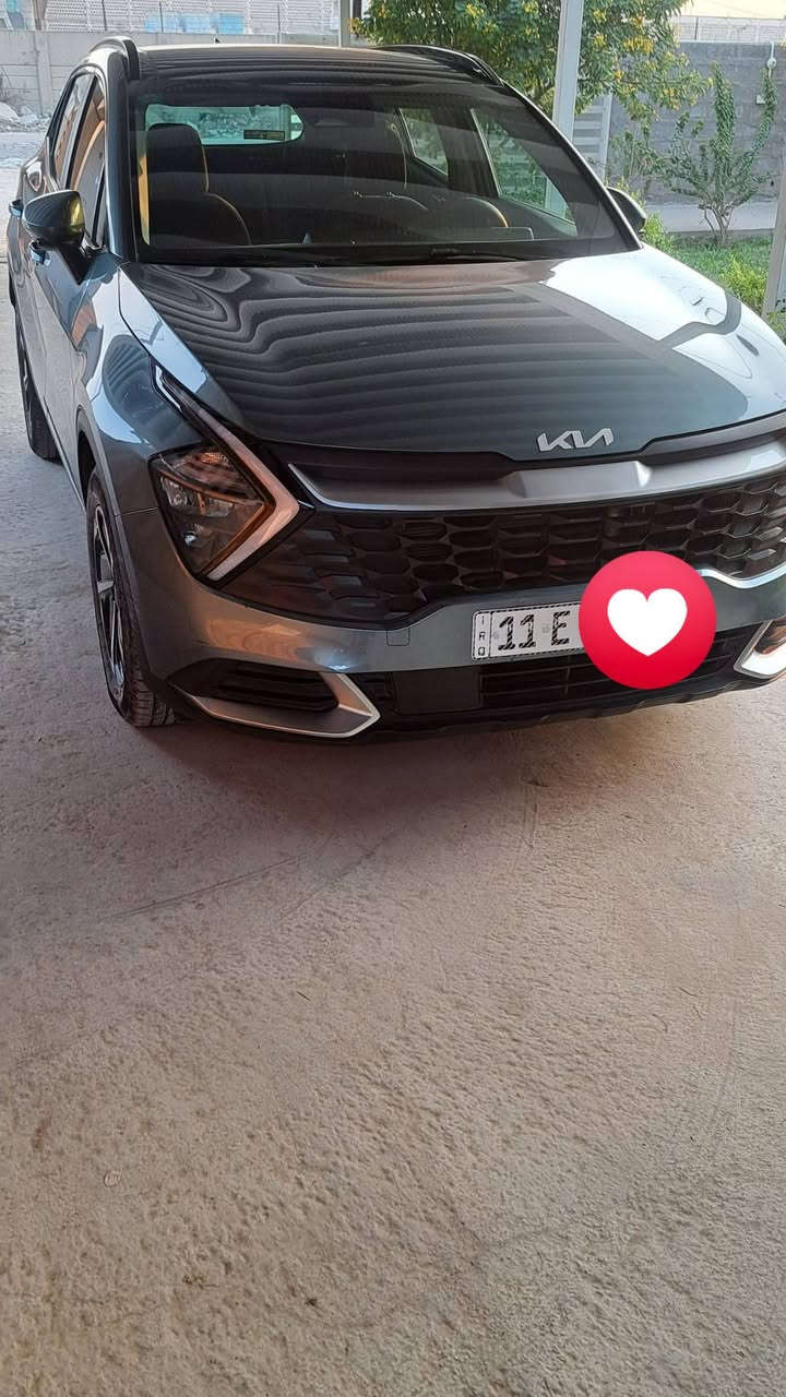 اخوان السلام عليكم
كيا سبورتج هايبرد خليجي 
- محرك ١٦٠٠تيربو كوري اصلي 
- مكفوله كفاله عامه 
- عدد المسافات ٤٠ الف
- سياره موديل ٢٤
-  السعر ٢٢٥ وبيها مجال 
- مكان : بغداد الدوره 
- رقم الهاتف : ***********
