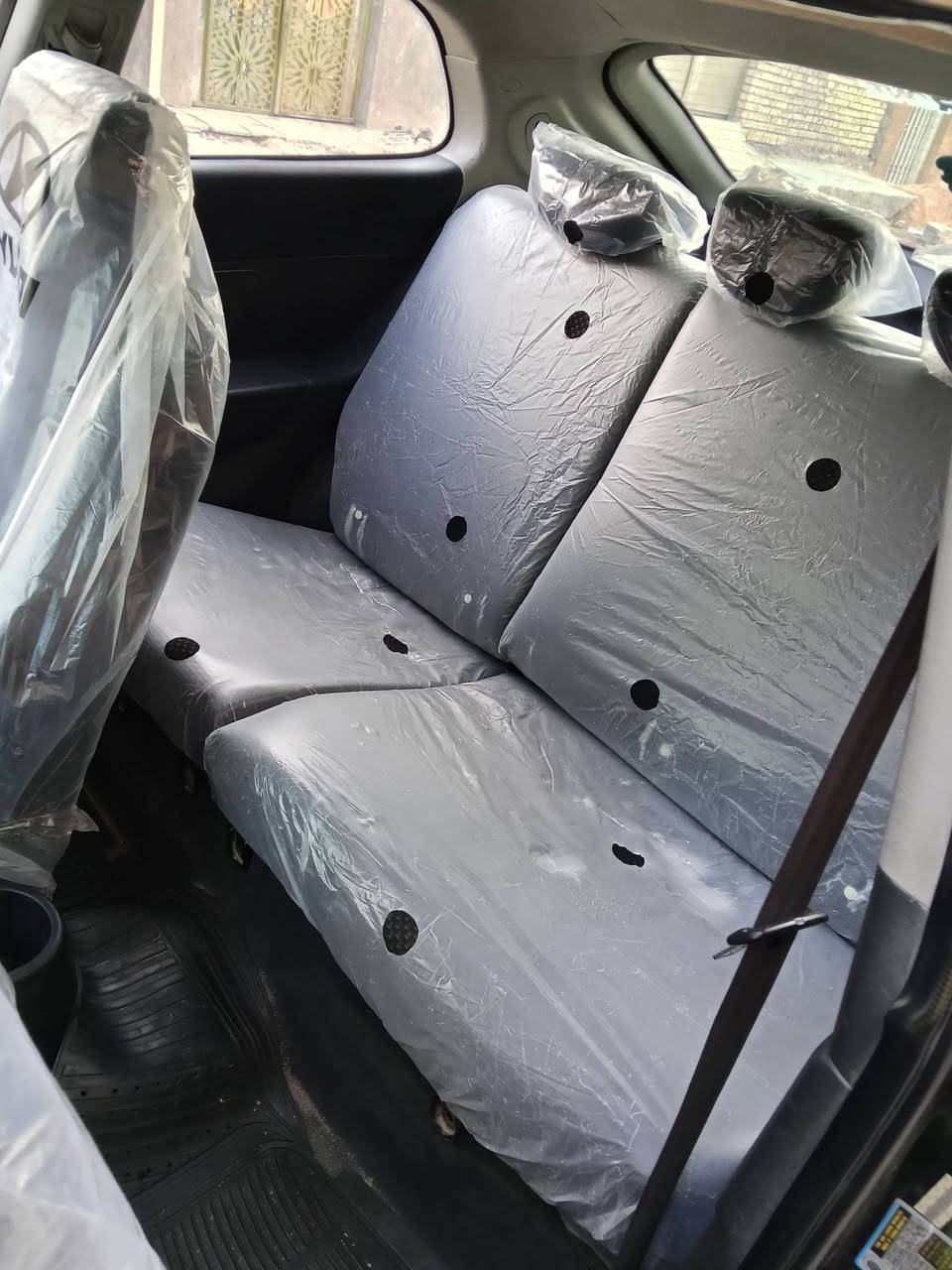 اكسنت تك باب 2007
مصبوغه عام تغير لون 
بيها جاملغ امامي مبدل عكس سايق بدون دواخل
هزه جديده بسمي مكينه تبريد جاهزن
بيع او مراوس
 مكاني بغداد طالبيه 
***********
