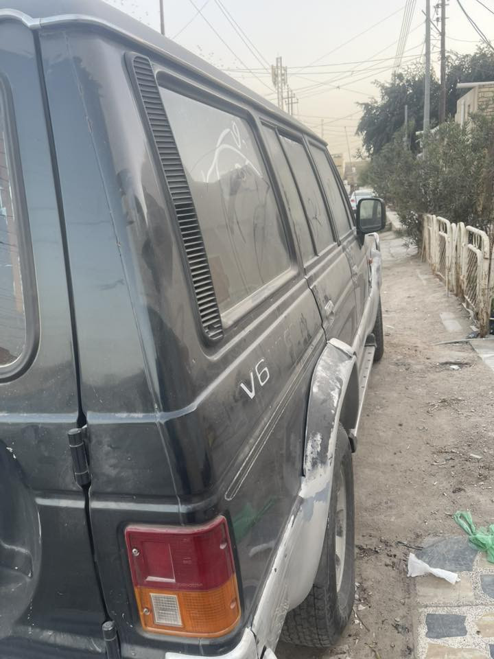 محرك بانزين بلاد جديد والسيارة مكفولة من الضربة والصبغ والتبديل .. رقم الماني وراعيها يريد تحويل ..
السعر 50 المكان ميسان 
واتساب فقط ***********
