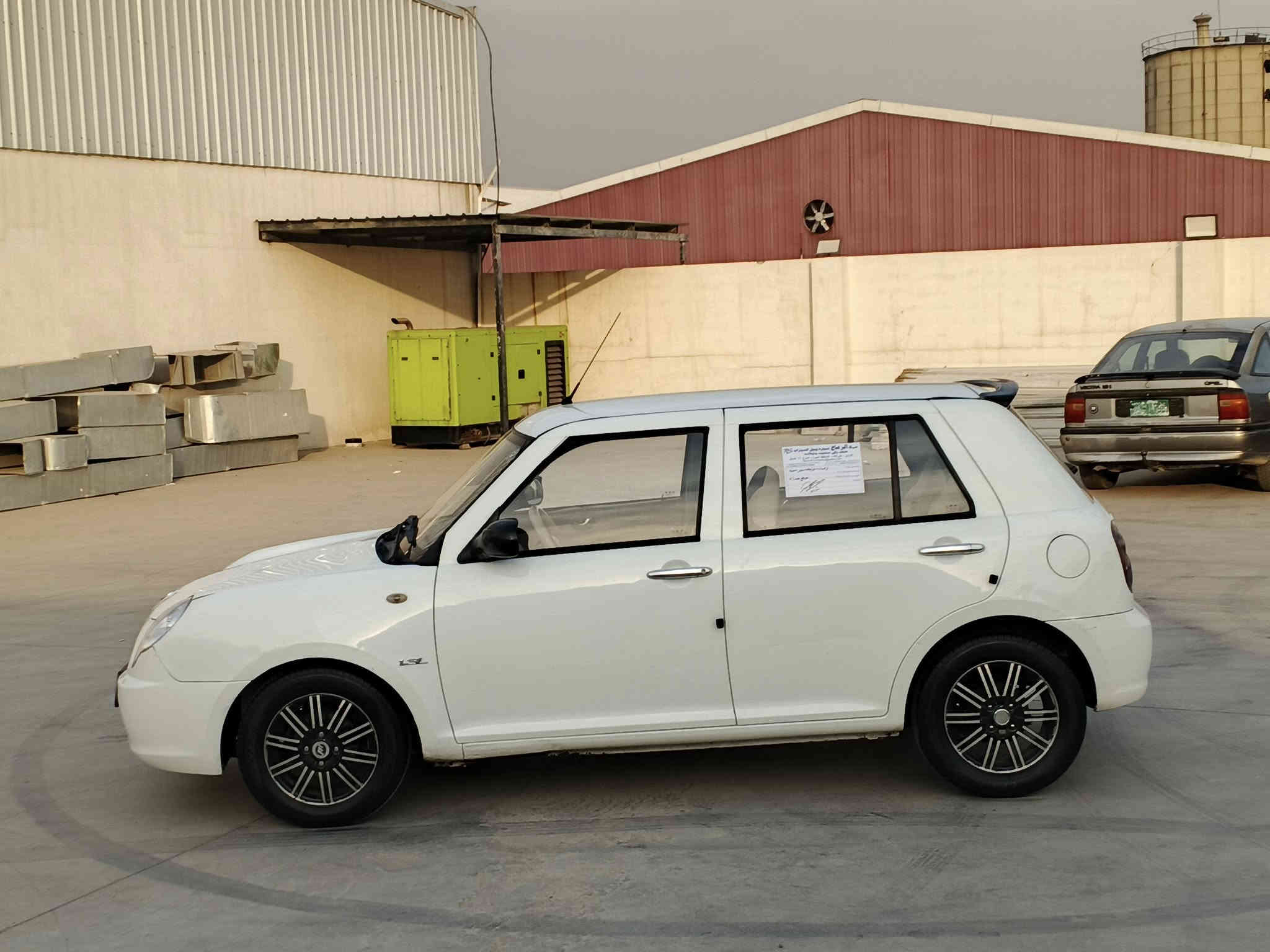 للبيع وبسعر مناسب 
ليفان مستر بن موديل 2014 رقم اربيل دولي مكينه وكير وطخم شرط سيارة حيل حلوااا ونظيفه تبريد شغال وشرط التحويل بيها نص جاملغ صبغ فقط امامي بدون دواخل كير عادي وجامات كهرب السعررررر 52 وبيها مجال للاستفسار الاتصال ع الارقام التاليه 

***********

***********
