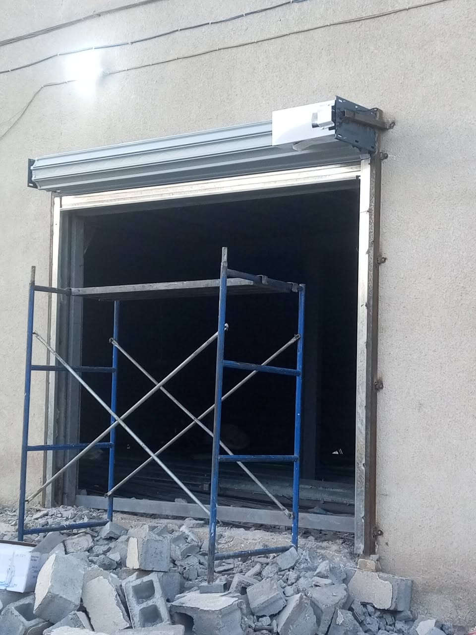 نصب وتصليح كافه انواع الكبنكات كهرباء ميكانيك يددوي جميع مناطق بغداد 24ساعه ***********
