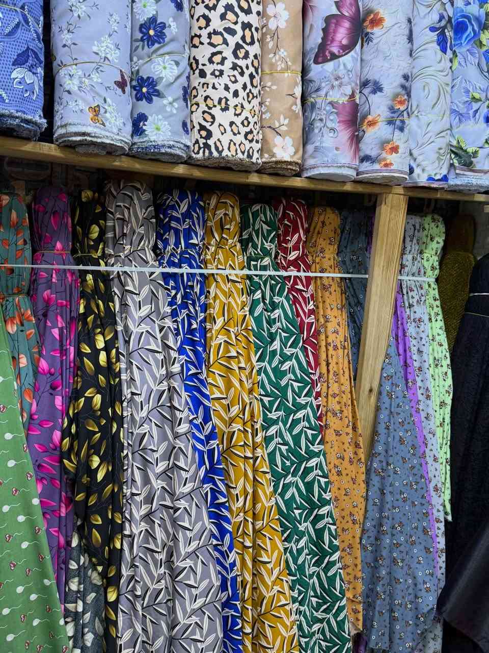 جديد جديد 
كشمير ايطالي سيلين خامه ثقيله 
البيع جمله        مفرد 
اقل كميه للجمله ١٠ قطع 
توصيل جميع مناطق كربلاء ب ٣٠٠٠ وجميع محافظات العراق ب ٦٠٠٠ 
للاستفسار مراسلت البيج او واتساب ***********
