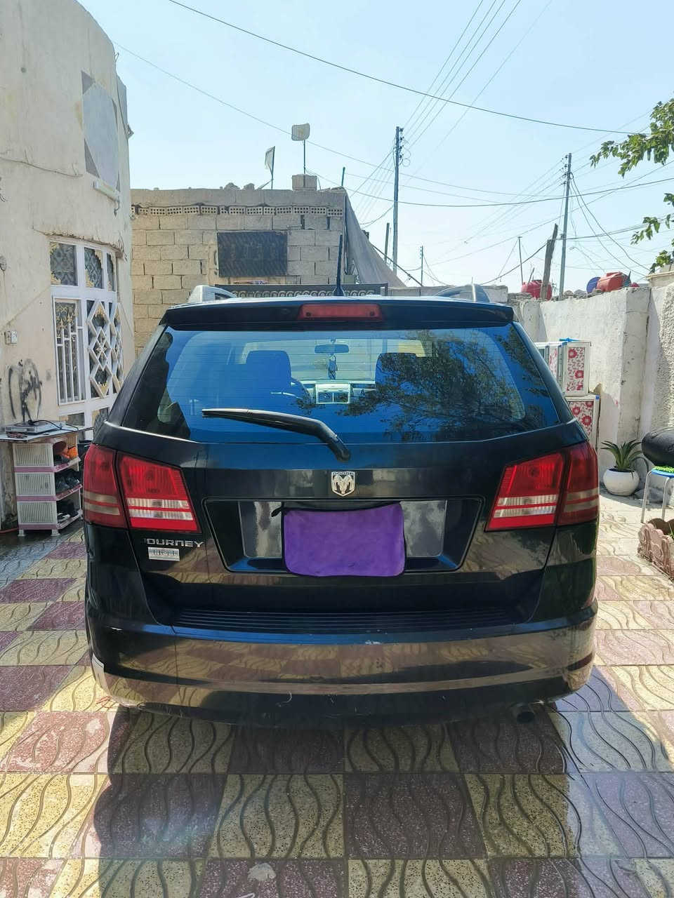 سلام عليكم دوج جورني ٢٠١٣ اصولي رقم سلمانيه ألماني بس لكردي قفل جهازه سياره جديده كير مكينه تبريد تاير صدر جديد  بيعلك كوم حديد يعني ادوات لدكلي وكاله غيره ماعندي انطيك سنويه ورقام اصليه مو ستنساخ وتكفلك دوله وعشائر بيع أو مراوس حسب القناعه بغداد مجمع بسمايه ***********
