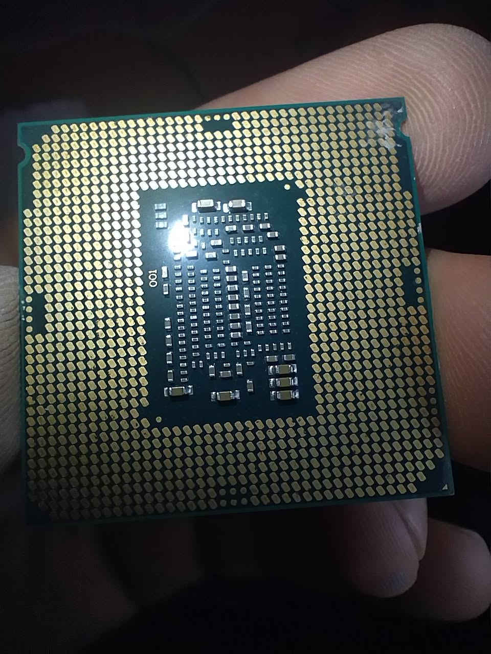 السلام عليكم بورد ومعالج
i3 8100

Asus prime h310m-e

المعالج سليم 100٪

بس البورد بيها سلوت رام عاطل موضحة بالصورة تشتغل ب رام وحدة بدون مشاكل بس من تخلي رام ثانية تشتغل بس ما تطلع صورة والبورد مابيها اي شي غير بس مشكلة السلوت الكومبو ب 65.000 وبيها مجال عندي توصيل فقط داخل بغداد رقمي ***********
