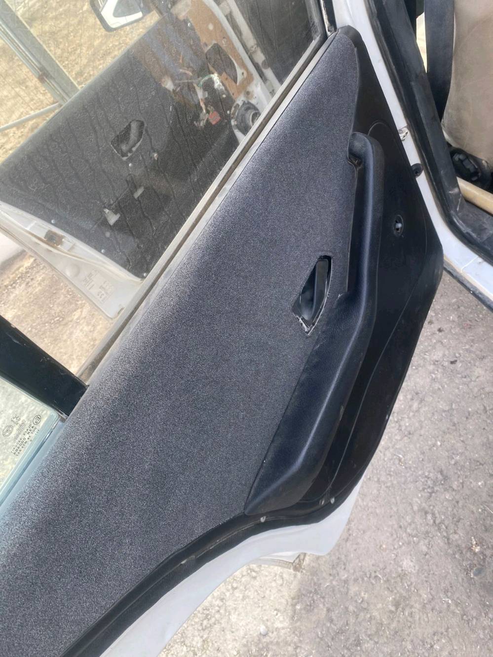 عنوان تكريت 
بيجو  405 فرنسي اصلي
سياره كامله ماناقصها شي كير مكينه شرط