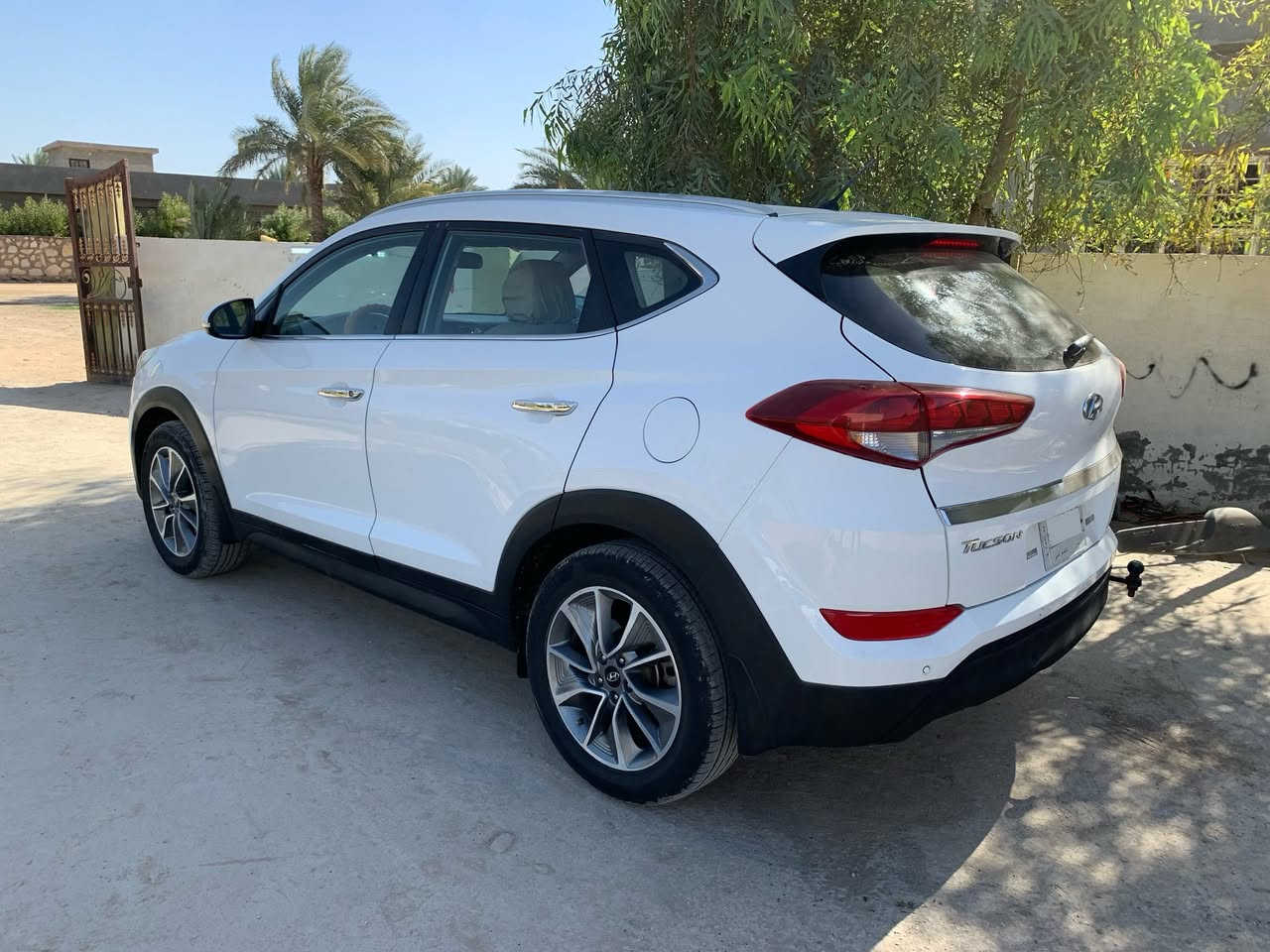 توسان للبيع 2018 خليجي مكفوله كفاله عامه رقم بابل الماني تحويل مباشر محرك كير جديد ماشيه 130  مكاني بابل ***********
