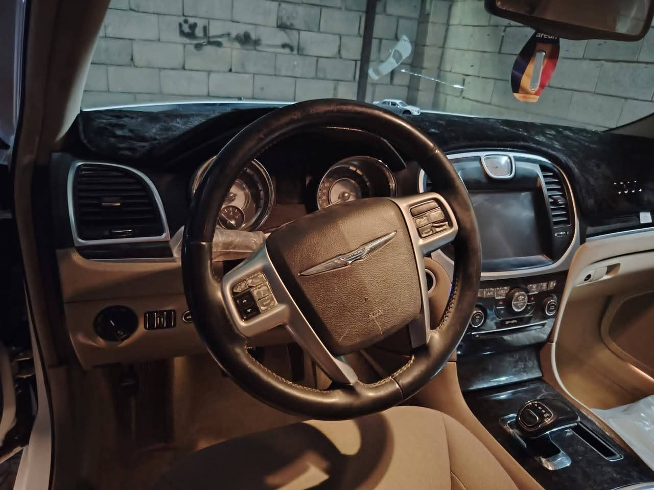 السلام عليكم اوباما ادوات حاوية 2013  خليجي 6V  3600 المكان البصرة السعر اتصل ***********
