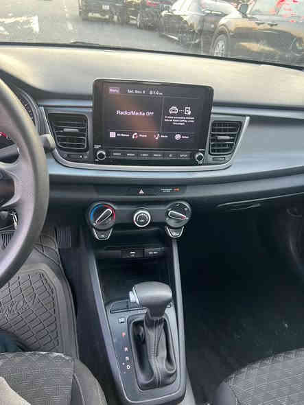 كيا ريو٢٠٢٣
فقط قطعتين جانب وشويه تكمه صبغ امريكا
ماشيه ٩٩ الف 
السياره عالبلاد ونظيفه بشرط الفحص
السعر ١١٤ ورقه بدون رقم ومجال 
شمالي
***********
***********
