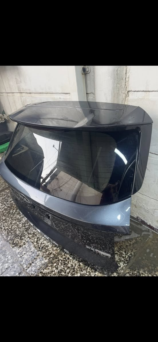 قبق صندوق  مطريات تخم مثلثة يسار جاملغ يمين وارد امريكي تفصيخ
استابكسل خلفي يسار كامل للبيع
***********
