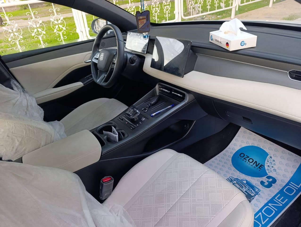 السلام عليكم جن بلاس كامل موصفات ماشيه 2800 الف مرقم بغداد موديل 25 عظميه سبع ابكار ***********
