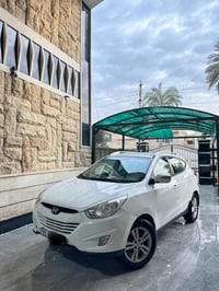 توسان 2011 خليجي رقم بغداد انكليزي بأسمي ماشيه 217الف مبدله مكينه جديد...