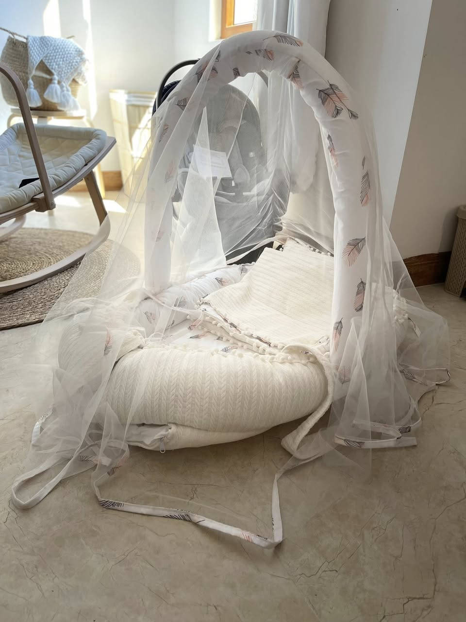 منام طفل للبيع استخدام قليل نظيف جداً وياه مخده وبطانيه وتول  وبيه سحاب ينفتح وينغسل بكل سهوله وينگلب عل وجهين  
سعر الشراء ٦٠ الف سعر البيع ٤٠ الف 
المكان اربيل


**إذا كنت صاحب هذا الإعلان وتريد حذفه لأي سبب، رجاءا أرسل رسالة إلى الدعم الفني**