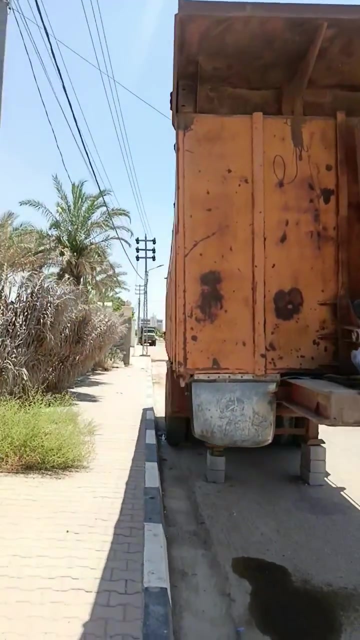 عربانه لبيع مجموعه براد 14 بدي نظيف ،ذرعه 32 الاتصال ***********
