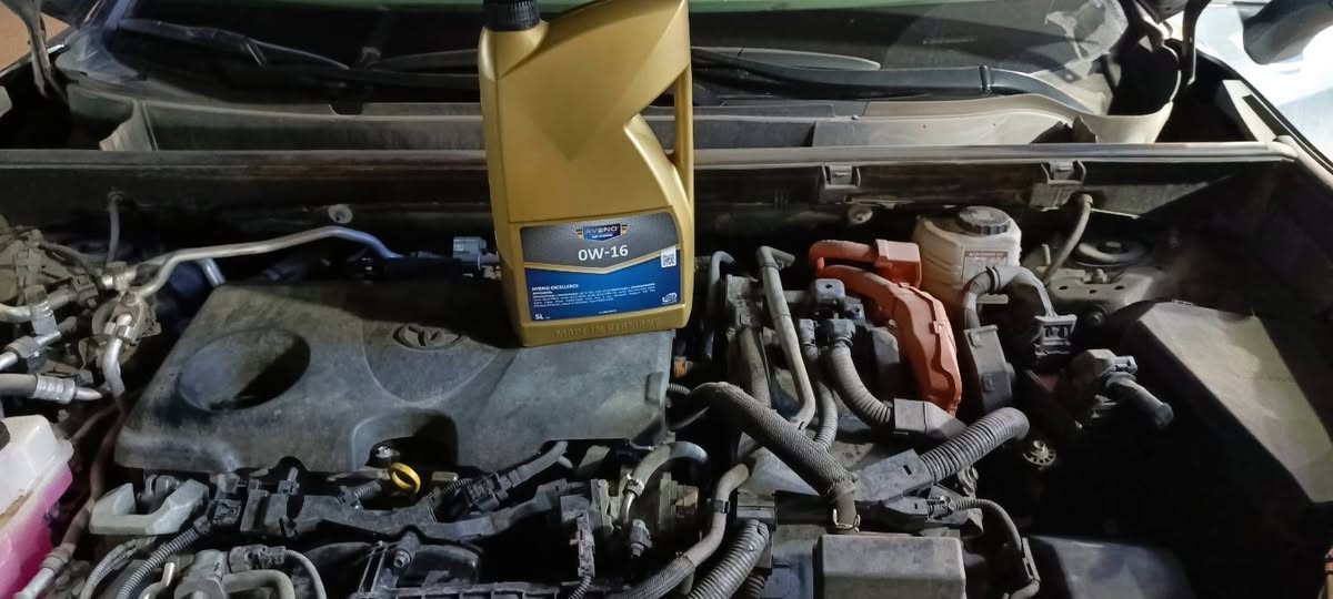 خدمات جبل للزيوت والفلاتر
😍 عملنا بالزيوت الأصلية فقط 😍
زيت AVENO الالماني 
MADE IN GERMANY 
0w-16 HYBRID EXCELLENCE 
TOYOTA RAV 4 😎
API SP (RC) ILSAC GF-6B
توصيات الشركات العالمية 
هوندا . 🇯🇵
08215-99974
08216-99974
08232-P99S1LHE
نيسان . 🇯🇵
KLANM-01A04
مسيوبيشي . 🇯🇵
DIAQUEEN ECO PLUS
MZ102661
MZ102662
تويوتا . 🇯🇵
08880-11005
صنع في المانيا 🇩🇪
بغداد الاسكان قرب كلية العلوم الاقتصادية ❤️
***********
***********
توصيل متوفر بغداد و محافظات 5 الف 
#خدمات_جبل_للزيوت_والفلاتر
